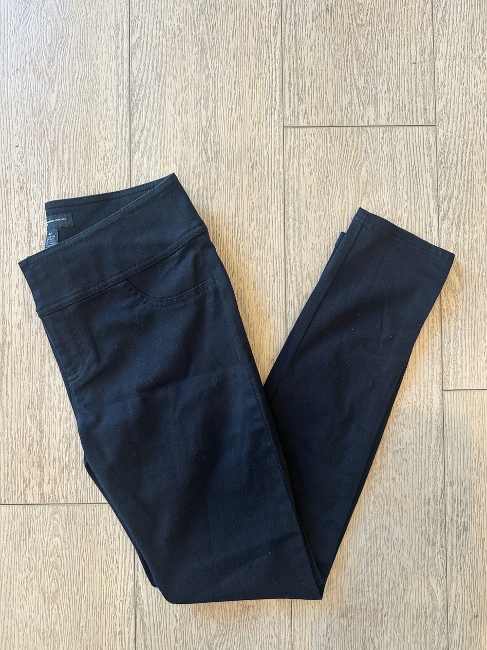 INC International Concepts black pull-on skinny pants